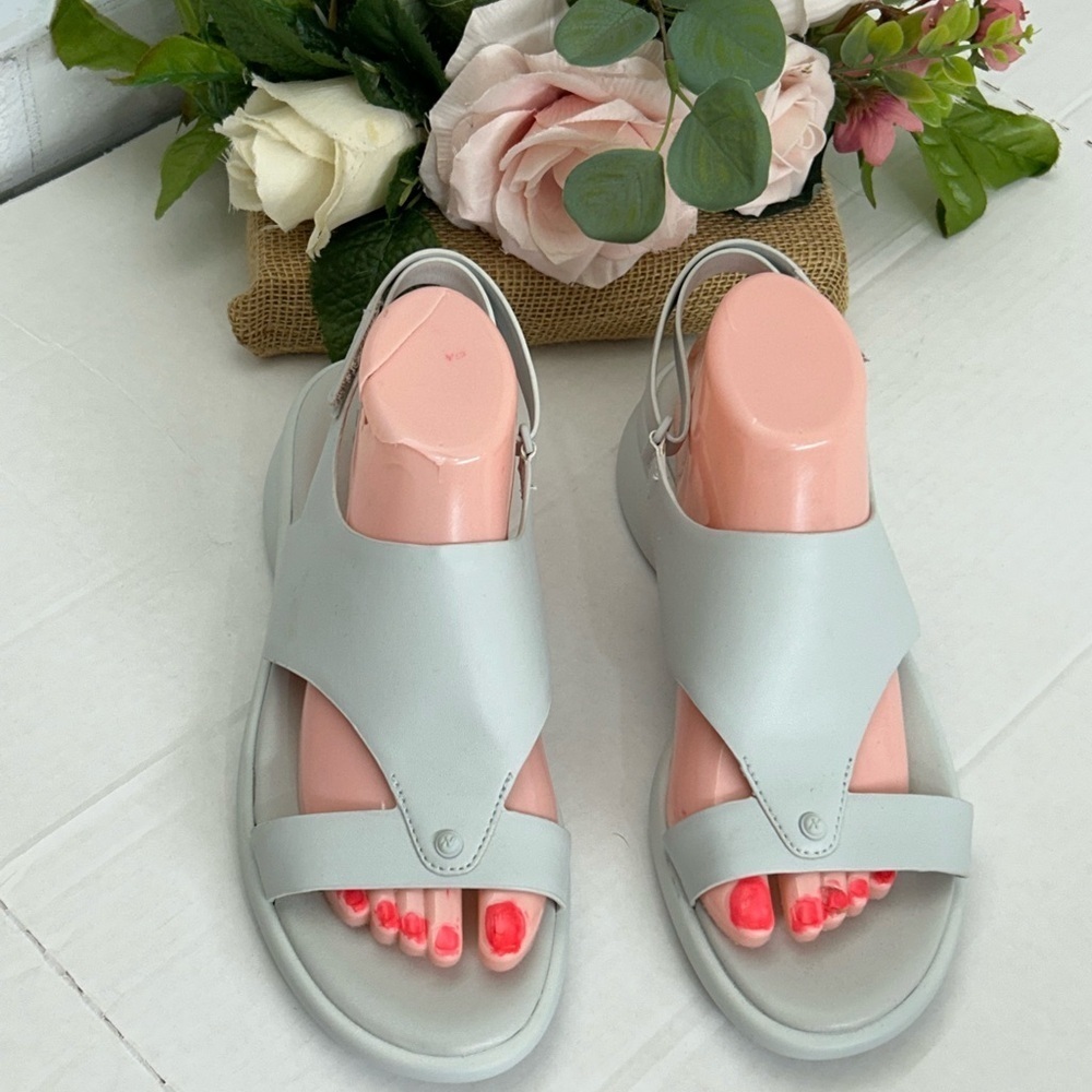 Naturalizer Women's Sandals in Light Gray